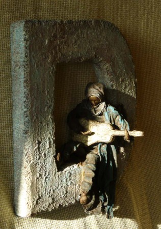 Cím: A dal Méret: 40x36x17 Technika: vegyes Ár: 30000 Ft